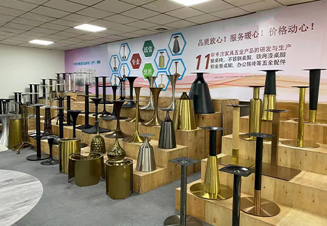 Ножки из акриловых кристаллов
